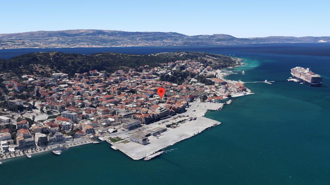 Blue Paradise is located at the center of Argostoli